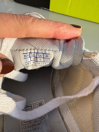 Deportivas Le Coq Sportif grises y blancas