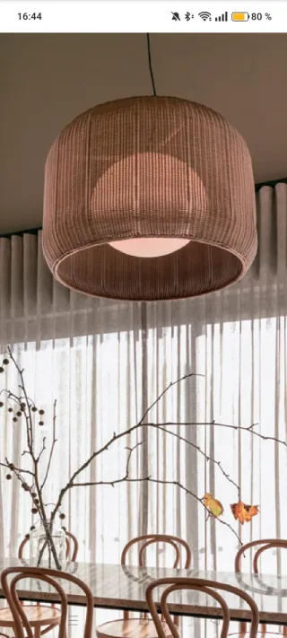 Lámpara de diseño, de ratán Fora S, autentica.