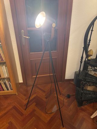 Lámpara Foco Cine Trípode Negro y Dorado