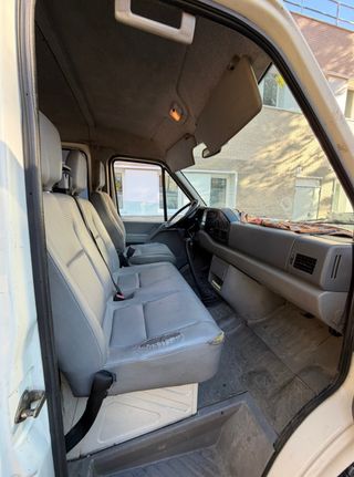 Volkswagen LT 35 Kombi · 9 Plazas · TURISMO