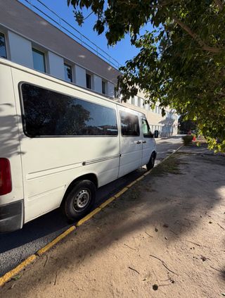 Volkswagen LT 35 Kombi · 9 Plazas · TURISMO