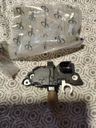 Regulador alternador Trucktec 02.17.111