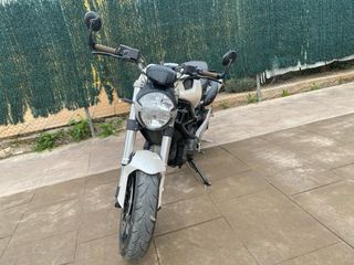 Ducati Monster 696 2009 Blanca