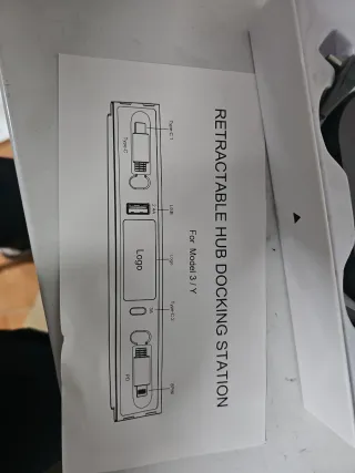 Hub Carga Retráctil Tesla Model 3/Y