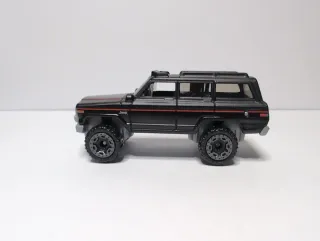 Hotwheels Jeep Wagoneer Negro