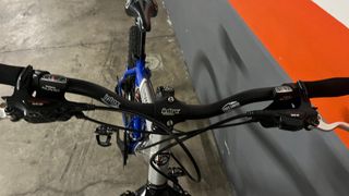 Bicicleta Montaña BH 26  “ Jumper frenos a revisar