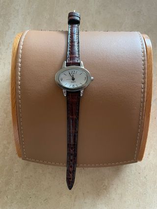 Reloj de pulsera para niña de cuero