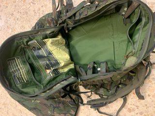 Mochila Militar Combate Camuflaje Pixelado boscoso