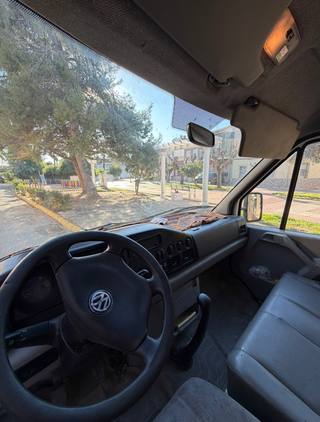 Volkswagen LT 35 Kombi · 9 Plazas · Turismo
