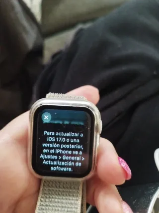 Apple Watch Series 5 40mm Plata