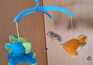 Móvil musical cuna bebé