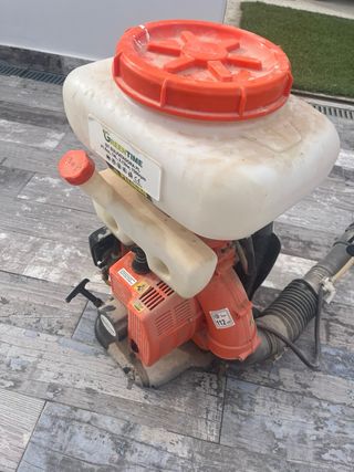 Fumigadora mochila con motor de gasolina