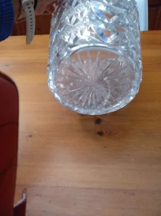 Vaso di cristallo lavorato