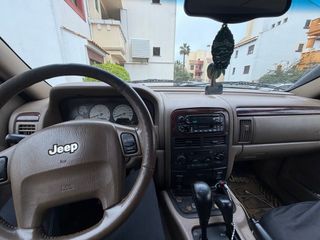 Jeep Cherokee 2004