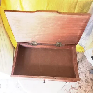 Scatola per cucito in legno decorata