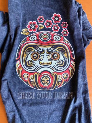 Camiseta diseño gráfico único