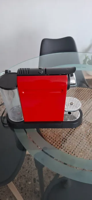 Macchina da caffè Nespresso Krups rossa