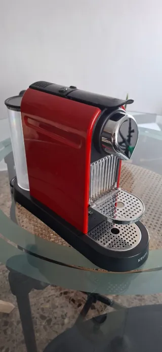 Macchina da caffè Nespresso Krups rossa