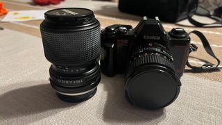 Cámara Konica TQ-X con objetivo extra