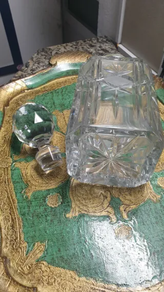 Garrafa de vidro trabalhada