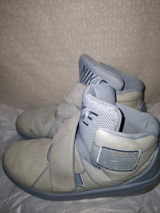 Nike Bamba Gris y Azul