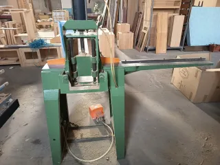 Ingletadora Neumática Molduras