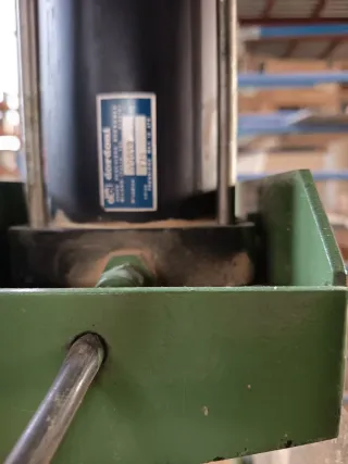 Ingletadora Neumática Molduras