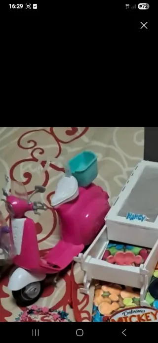 URGE.JUGUETES Y PATINES NIÑA. TODO A 49€.