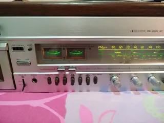 Ricevitore Aiwa AF 5090 con giradischi e lettore cassette