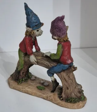 Coppia Pixies su Tronco Ponte Decorazione