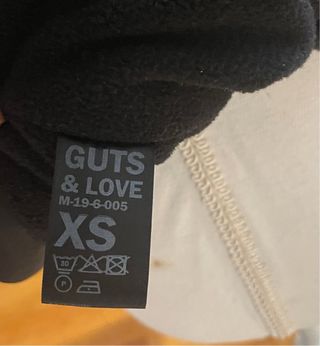 Cazadora Guts & Love Antares Negra Ed limitada