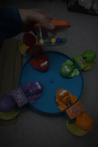 Juego come bolas Feeding Froggies