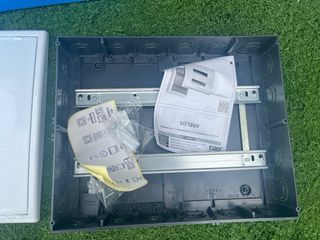 Caja distribución eléctrica empotrar ARELOS