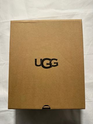 UGG Tasman Crema Talla "39"