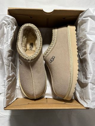 UGG Tasman Crema Talla "39"