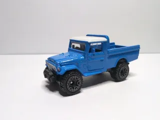 Hotwheels Toyota Land Cruiser FJ45 Azul
