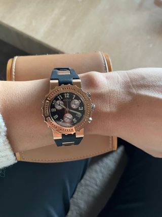 Reloj Attitude Suizo Caucho unisex Negro/Oro