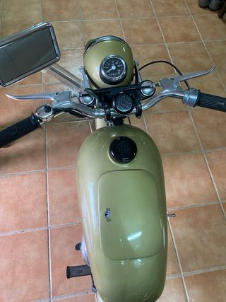 Montesa Brio 81 restaurada y documentada.