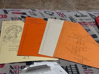 Dipano de madera con cuerdas