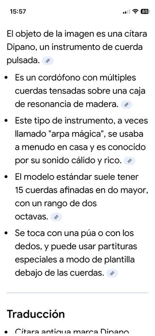 Dipano de madera con cuerdas