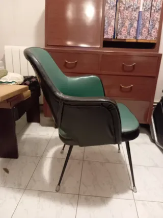 Últimos días! Butaca vintage skai verde y negro.