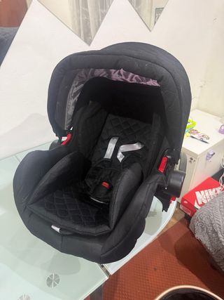 Coche moises semi nuevo