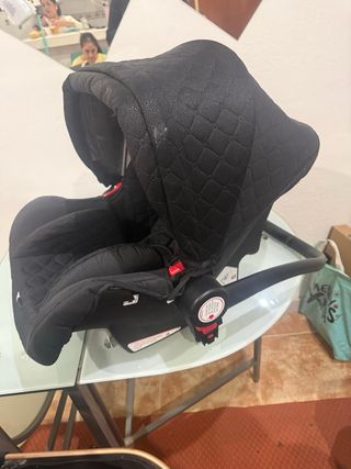 Coche moises semi nuevo