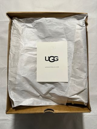 UGG Tasman Altas Crema Talla "39"