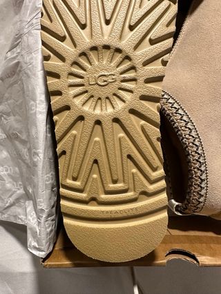 UGG Tasman Altas Crema Talla "39"