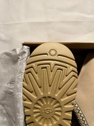 UGG Tasman Altas Crema Talla "39"