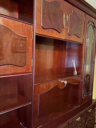 Mueble Vitrina Salón Madera y Cristal