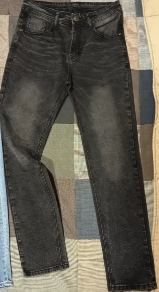 Levi's 511. Jeans vaquero azul y 2 pantalones más