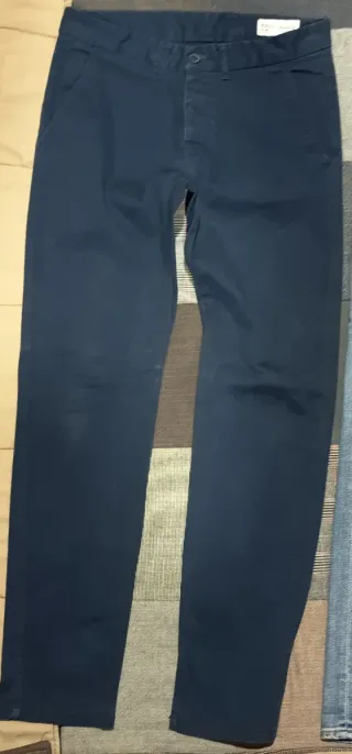 Levi's 511. Jeans vaquero azul y 2 pantalones más