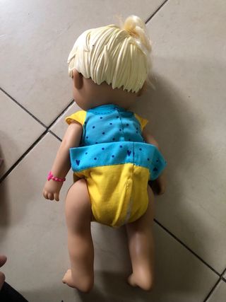 Muñeca que crece y pelo también